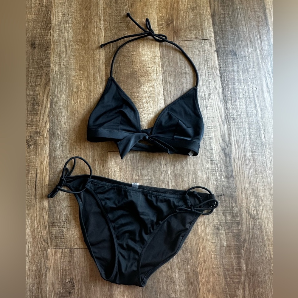 Victoria's Secret Black Bikini Set - MEDIUM